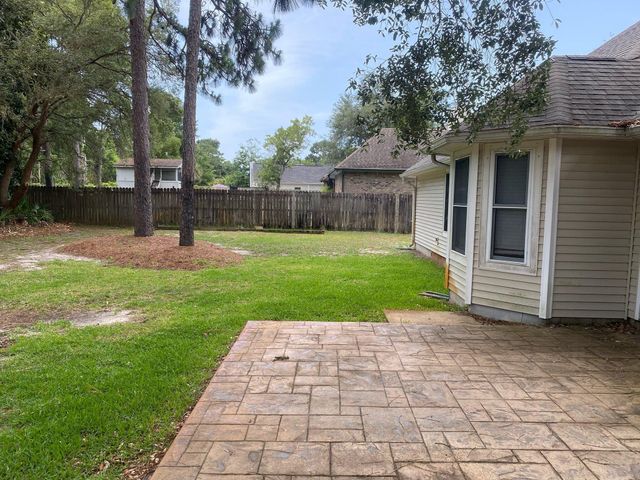 64 Hampton Circle, Niceville, FL 32578