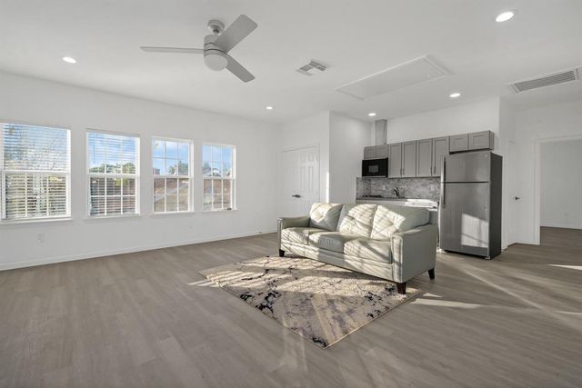 304 Milby Street, Houston, TX 77003