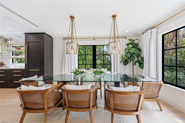 1355 4th ST S, Naples, FL 34102