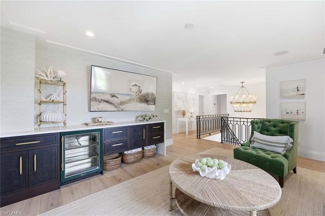 1355 4th ST S, Naples, FL 34102