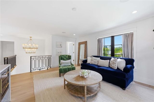 1355 4th ST S, Naples, FL 34102