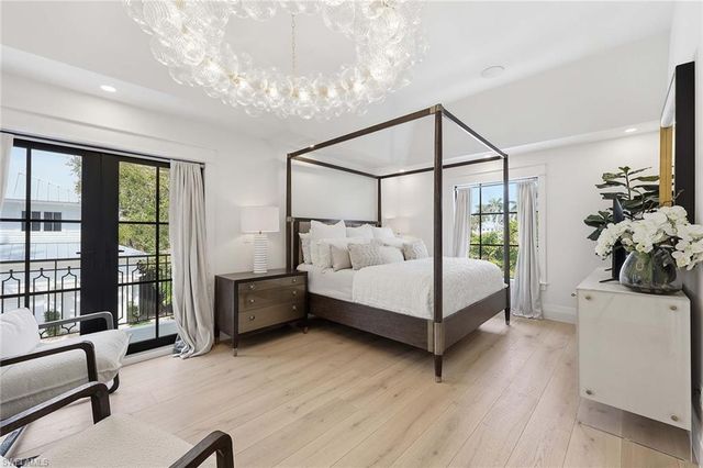 1355 4th ST S, Naples, FL 34102