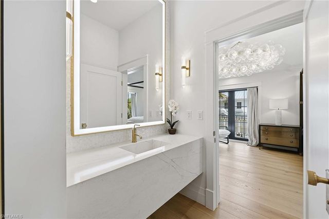 1355 4th ST S, Naples, FL 34102