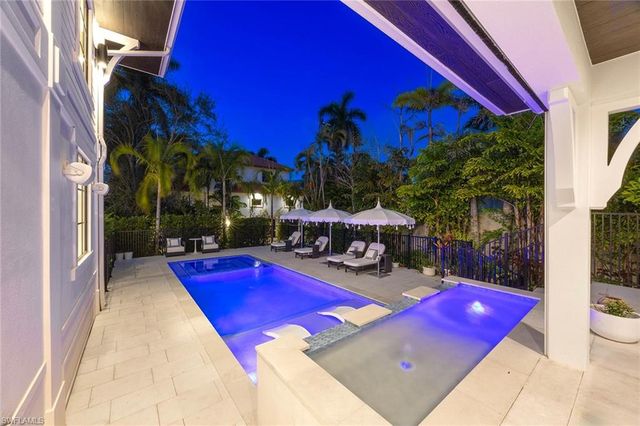 1355 4th ST S, Naples, FL 34102