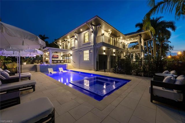 1355 4th ST S, Naples, FL 34102