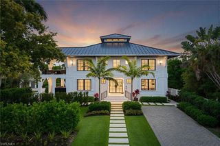 1355 4th ST S, Naples, FL 34102