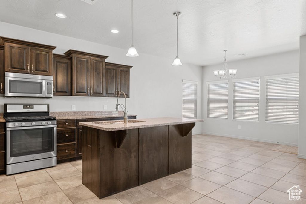 Image 11 of property listing at 1149 S 2970 E, St. George, UT 84790
