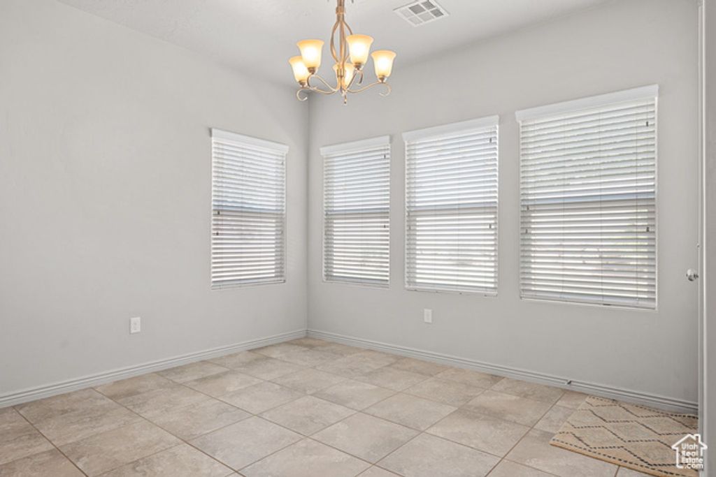 Image 16 of property listing at 1149 S 2970 E, St. George, UT 84790