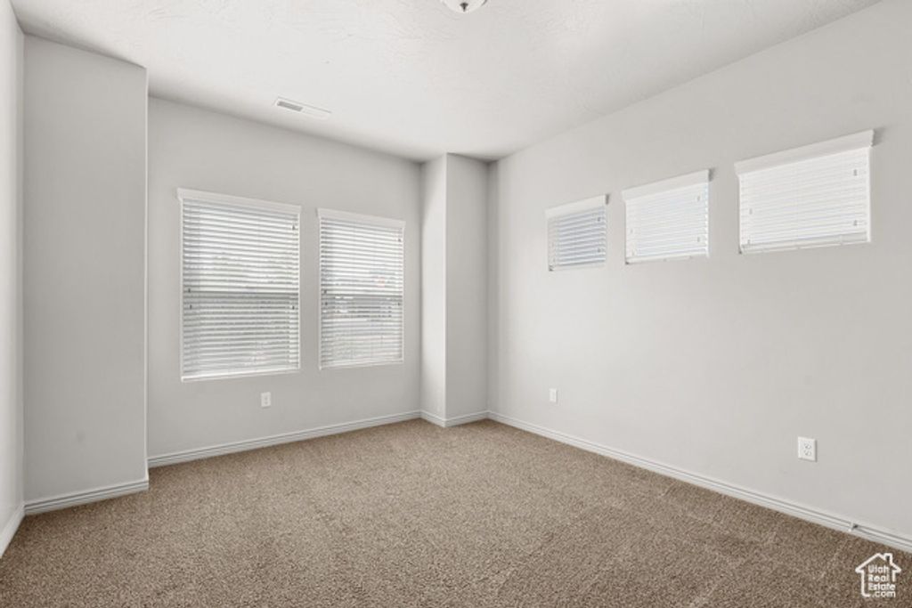 Image 19 of property listing at 1149 S 2970 E, St. George, UT 84790