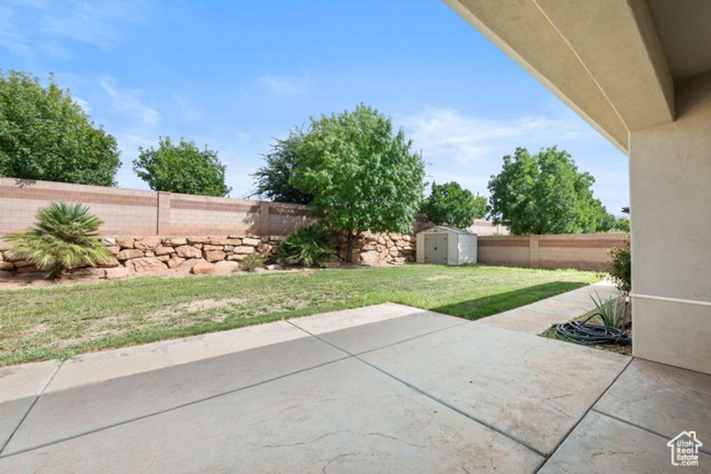 Image 29 of property listing at 1149 S 2970 E, St. George, UT 84790