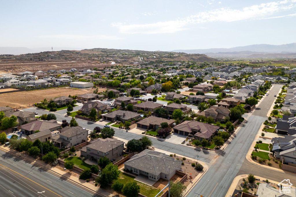 Image 36 of property listing at 1149 S 2970 E, St. George, UT 84790