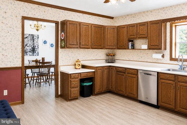 8809 DOVE DR, Bel Alton, MD 20611