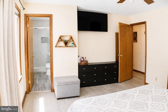 8809 DOVE DR, Bel Alton, MD 20611