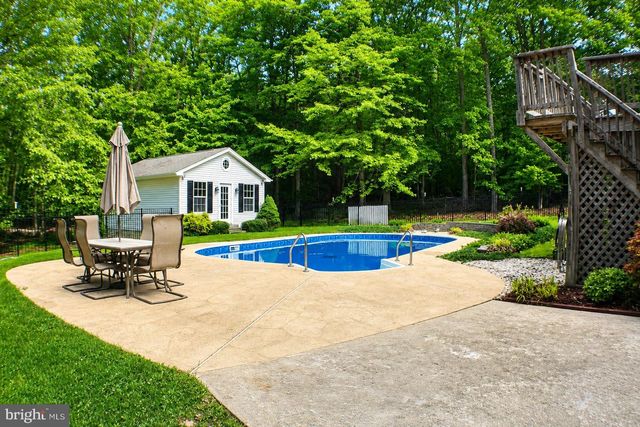 8809 DOVE DR, Bel Alton, MD 20611