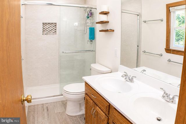 8809 DOVE DR, Bel Alton, MD 20611