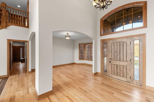 8955 Hillside Drive, St. John, IN 46373