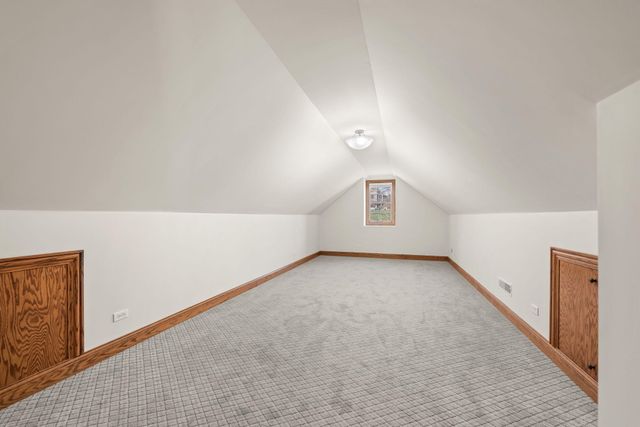 8955 Hillside Drive, St. John, IN 46373