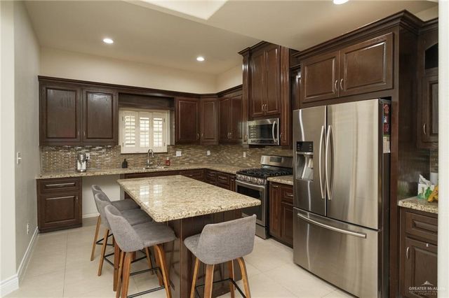 2101 Stonebriar Road, Harlingen, TX 78552