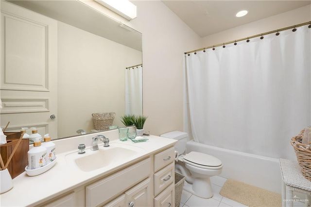 9 Old Orchard Road, Mcallen, TX 78503