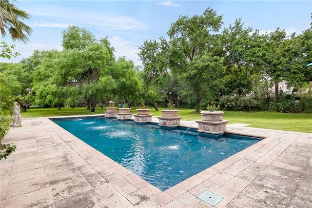 9 Old Orchard Road, Mcallen, TX 78503