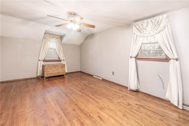 6077 Great Dane Drive, Bethel Park, PA 15102