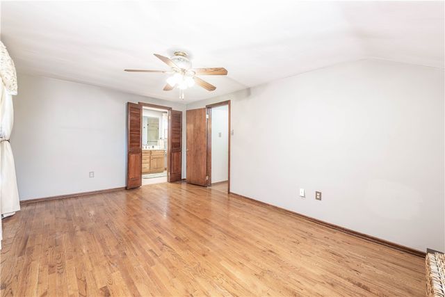 6077 Great Dane Drive, Bethel Park, PA 15102