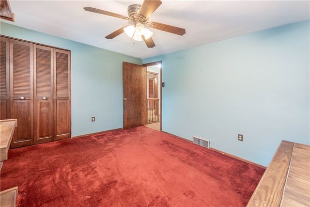 6077 Great Dane Drive, Bethel Park, PA 15102