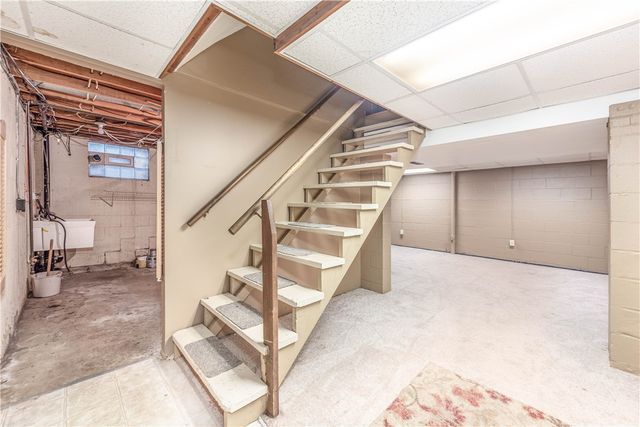 6077 Great Dane Drive, Bethel Park, PA 15102