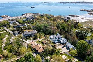 19 Hobart Lane, Cohasset, MA 02025