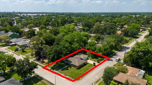 4502 Lido Lane, Houston, TX 77092