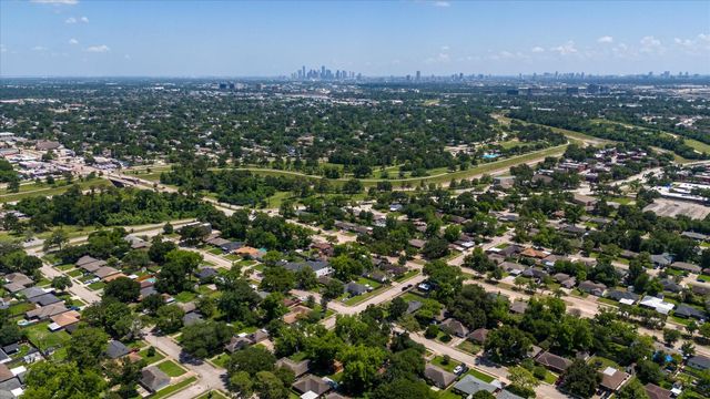 4502 Lido Lane, Houston, TX 77092