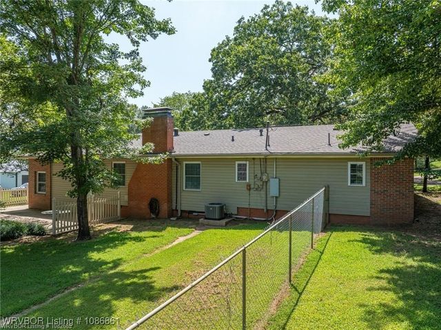 862 W 6th Street, Booneville, AR 72927