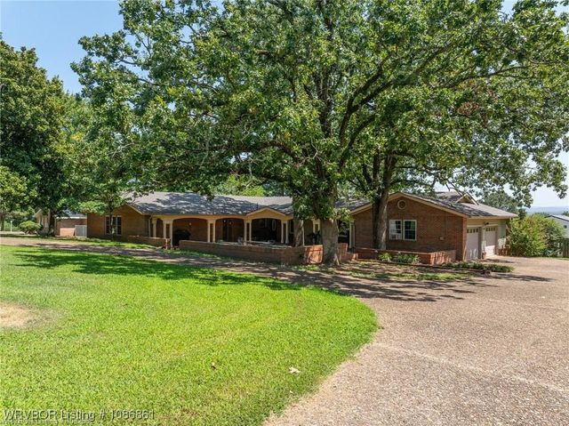 862 W 6th Street, Booneville, AR 72927