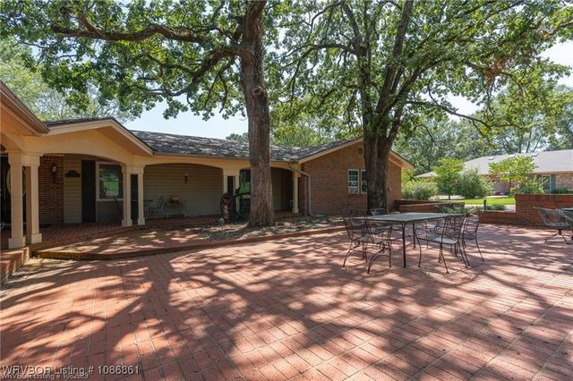 862 W 6th Street, Booneville, AR 72927