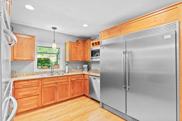 826 E Portland Street, Springfield, MO 65807