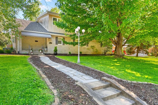 826 E Portland Street, Springfield, MO 65807