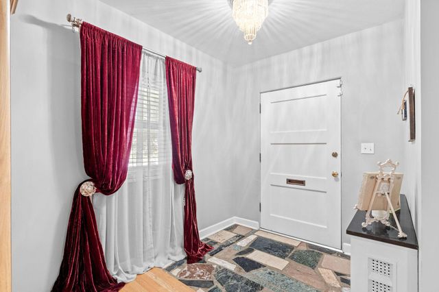 826 E Portland Street, Springfield, MO 65807