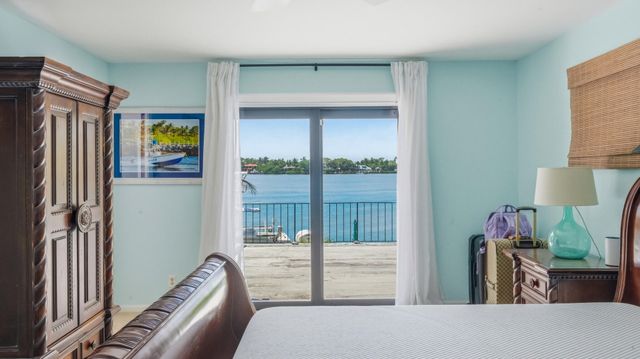 1305 Peninsular Road, Jupiter, FL 33469