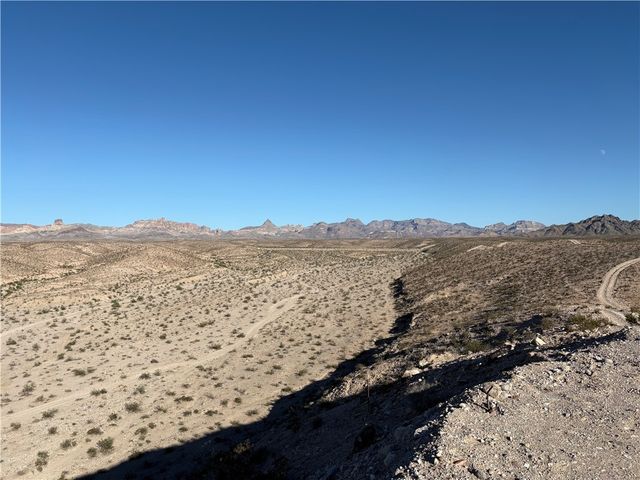 3367 Vista View Court, Bullhead City, AZ 86429