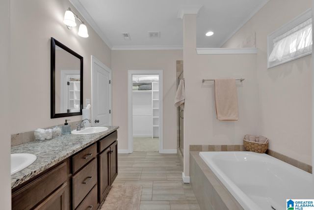 873 FIELDSTOWN CIRCLE, Gardendale, AL 35071