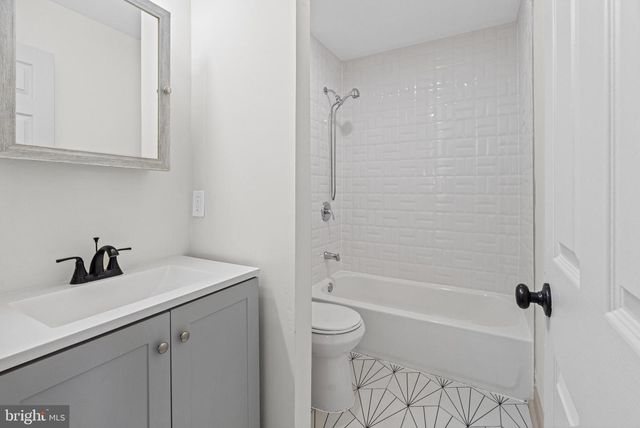 1502 LESLIE ST, Baltimore, MD 21217