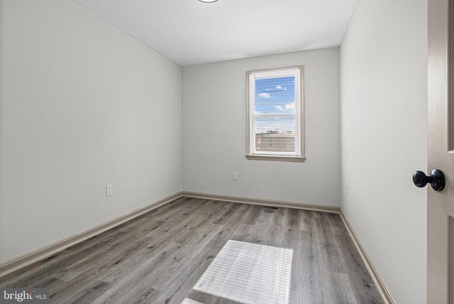 1502 LESLIE ST, Baltimore, MD 21217