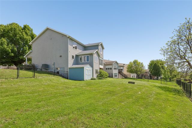6914 Aubrey Court, Johnston, IA 50131