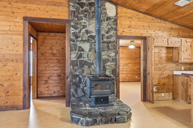 504 Windsor Lane, Springtown, TX 76082