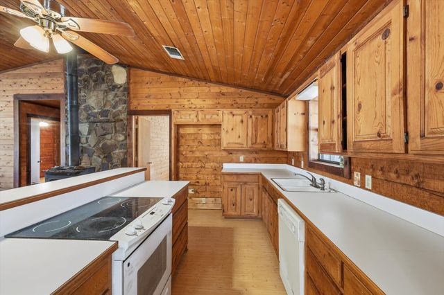 504 Windsor Lane, Springtown, TX 76082