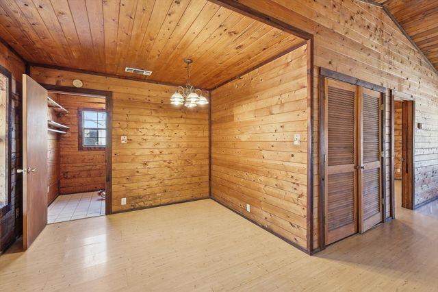 504 Windsor Lane, Springtown, TX 76082