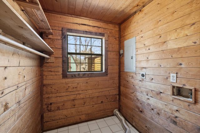 504 Windsor Lane, Springtown, TX 76082