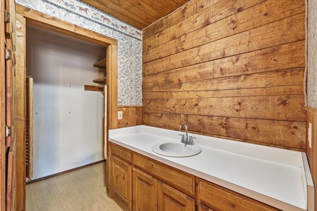 504 Windsor Lane, Springtown, TX 76082