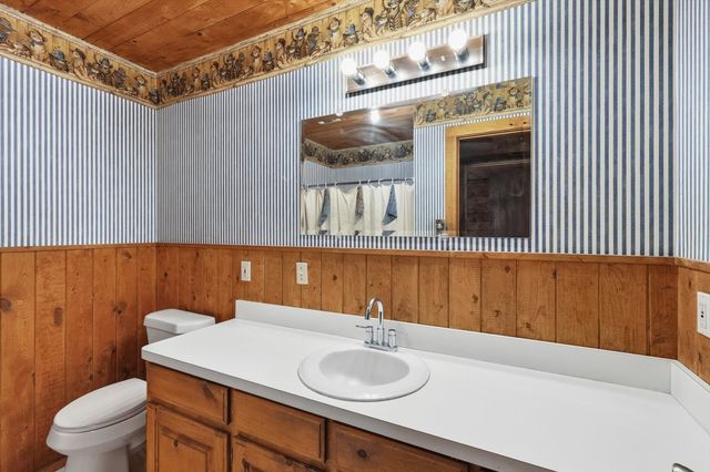 504 Windsor Lane, Springtown, TX 76082