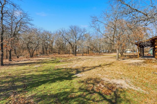 504 Windsor Lane, Springtown, TX 76082